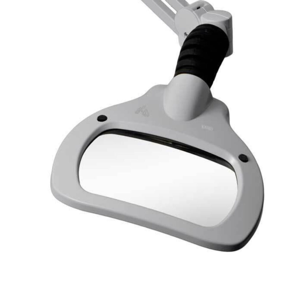 Lampa z lupą dla podologa